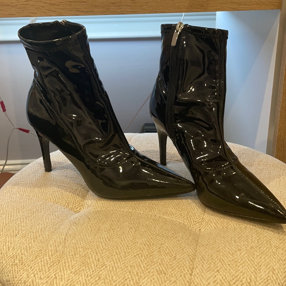 Nine West patent leather bootie